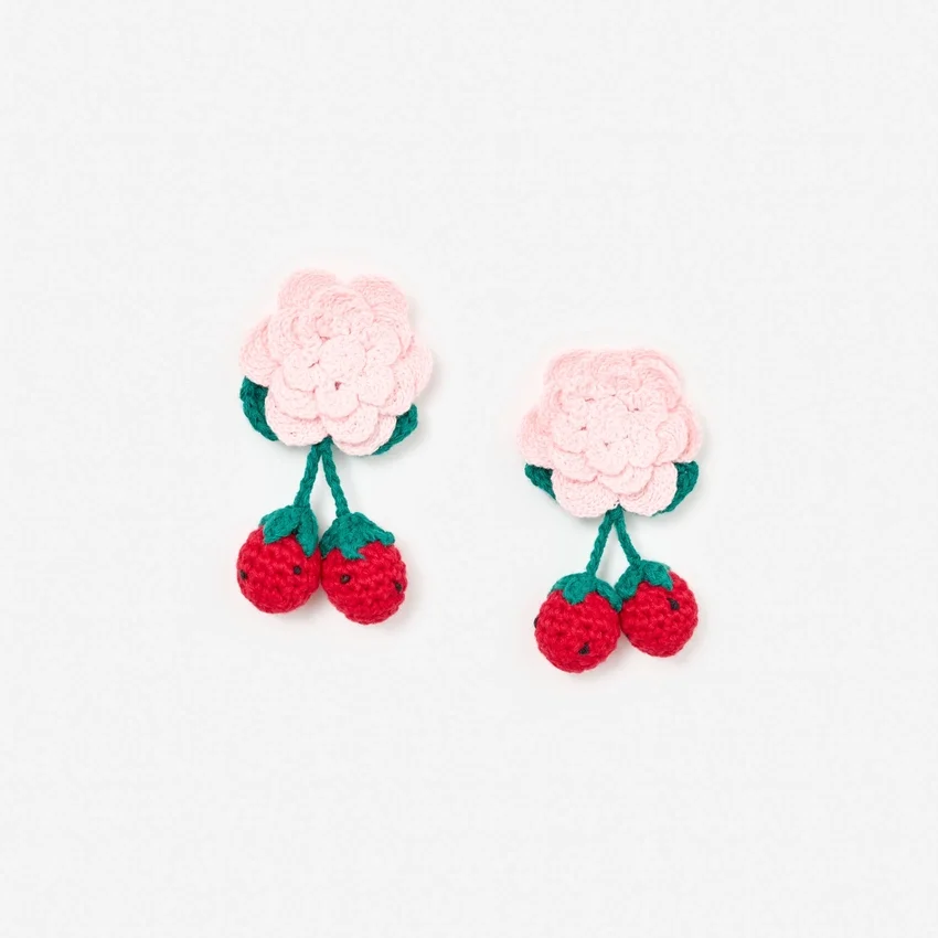 Crochet Flower & Strawberry Hairclips Crochet Flower & Strawberry Hairclips