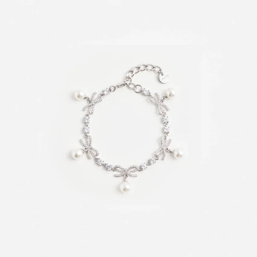 Crystal Bow Pearl Charm Bracelet Crystal Bow Pearl Charm Bracelet