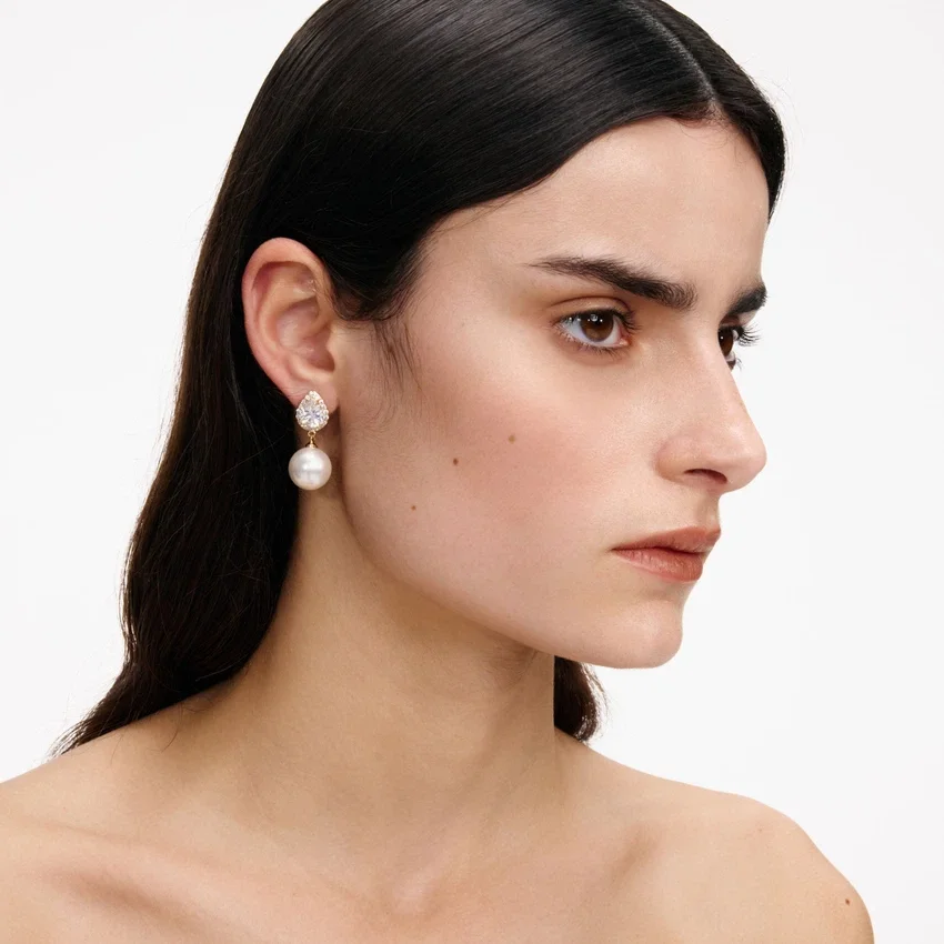 Gold Crystal Pearl Drop Earrings Gold Crystal Pearl Drop Earrings
