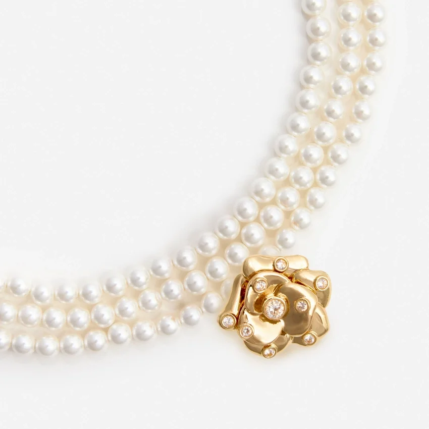 Gold Flower Pearl Choker Gold Flower Pearl Choker