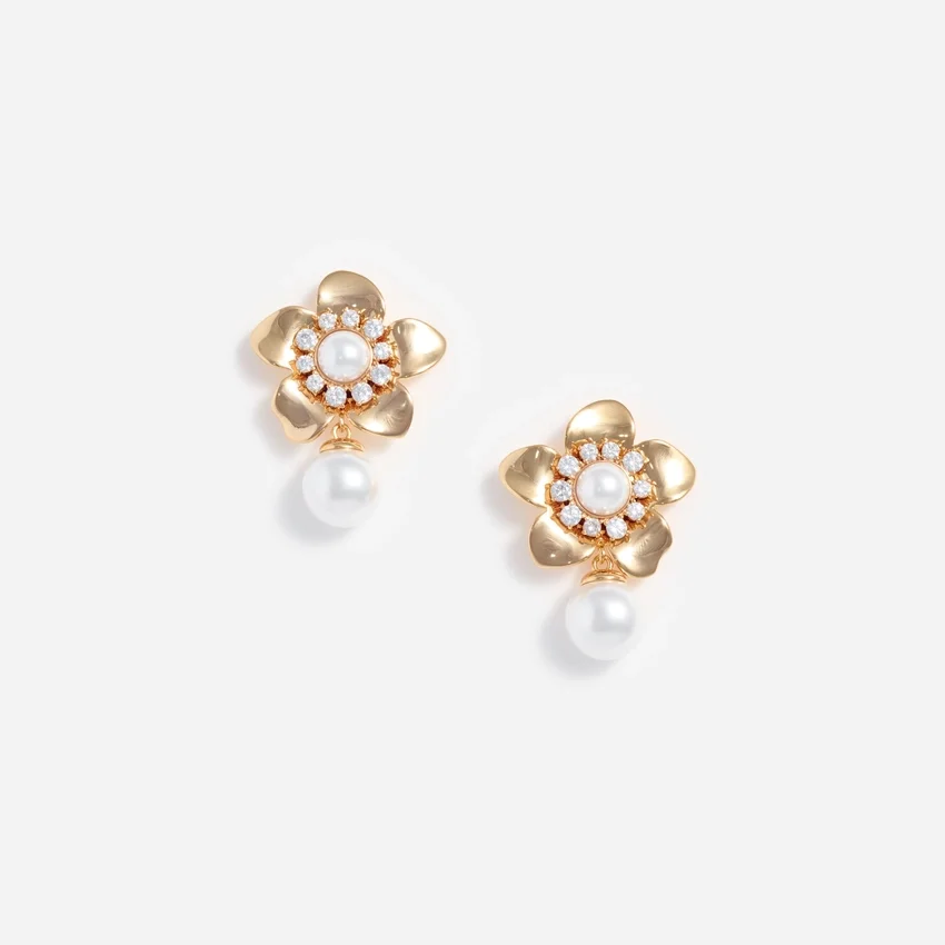 Gold Flower Pearl Earrings Gold Flower Pearl Earrings
