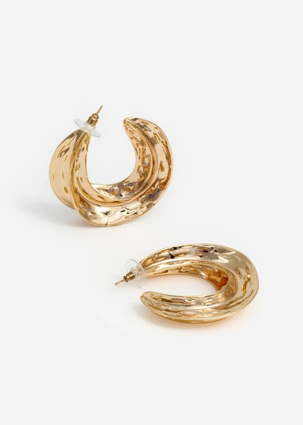 Gold Sculpted Hoop Earrings Gold Sculpted Hoop Earrings