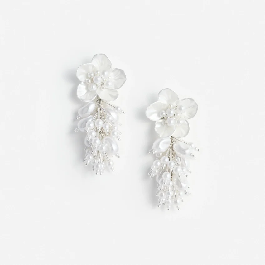 Pearl Flower Beaded Cluster Earring Pearl Flower Beaded Cluster Earring